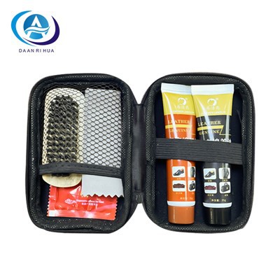 ଚମଡା ଜୋତା ବ୍ରଶ୍ କିଟ୍ |